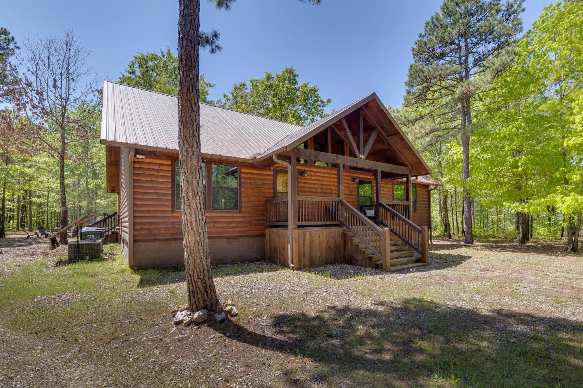 Cross Timbers Cabin On The Grove'S 25-Acres Broken Bow Zewnętrze zdjęcie