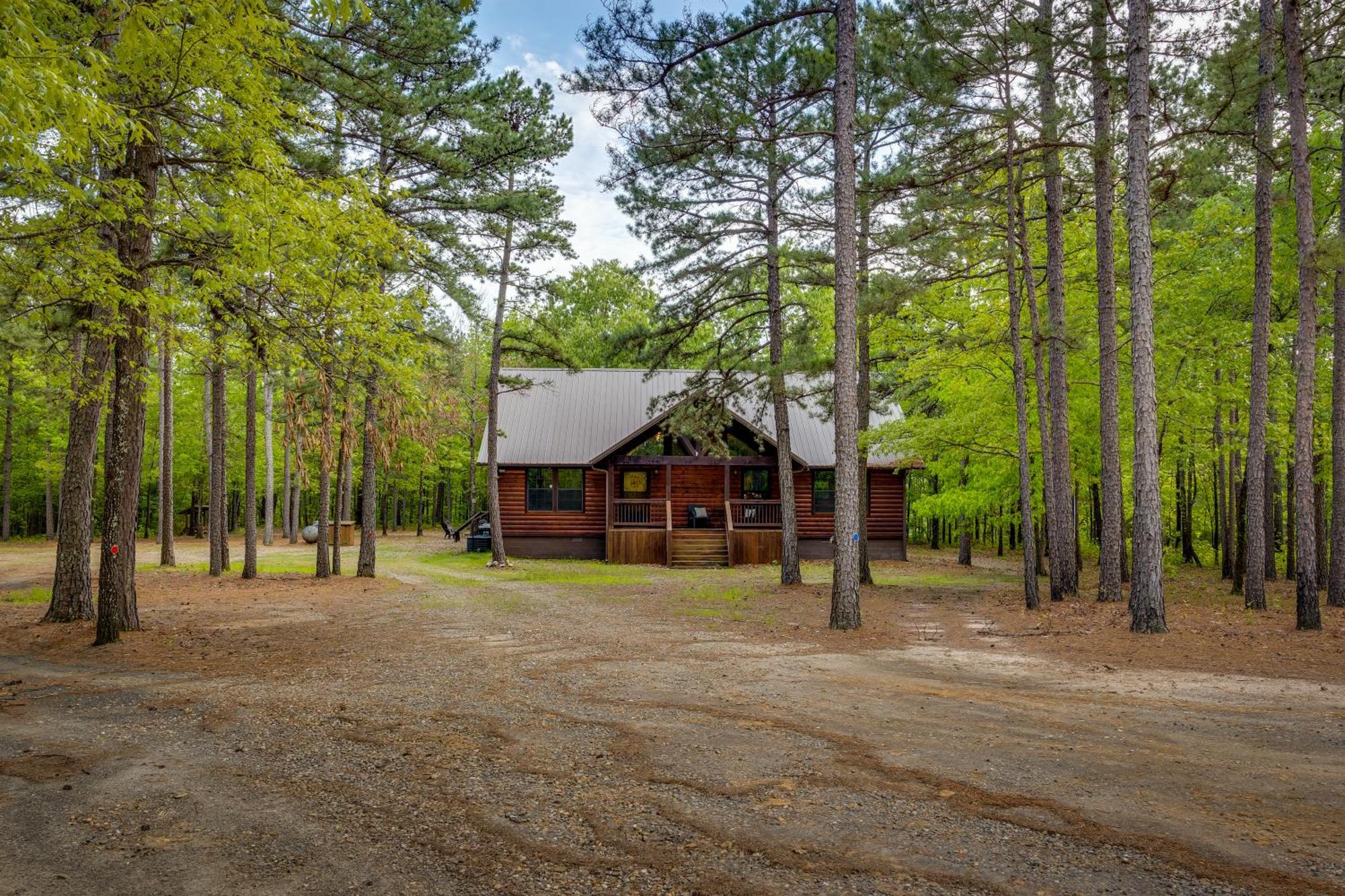 Cross Timbers Cabin On The Grove'S 25-Acres Broken Bow Zewnętrze zdjęcie