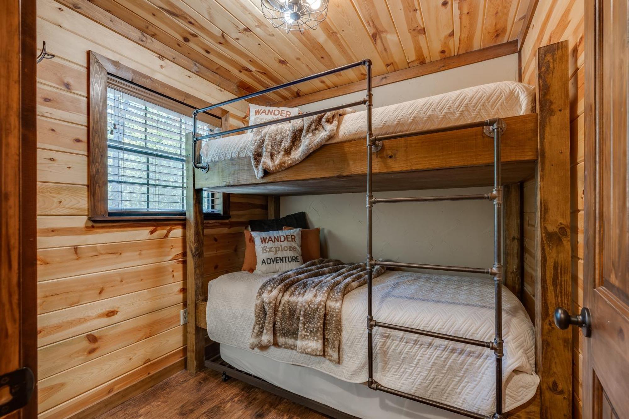 Cross Timbers Cabin On The Grove'S 25-Acres Broken Bow Zewnętrze zdjęcie